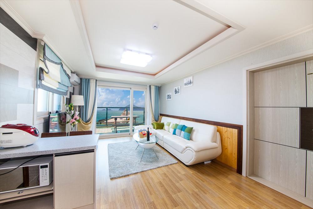 Geoje Haebaram Pension ภายนอก รูปภาพ