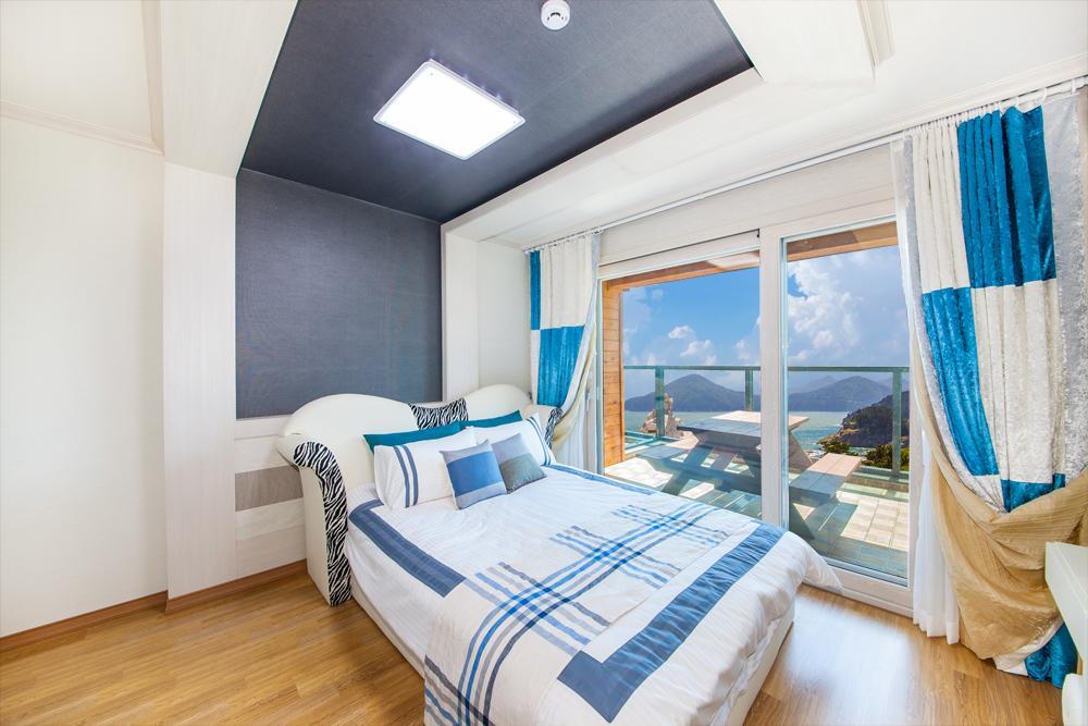 Geoje Haebaram Pension ภายนอก รูปภาพ